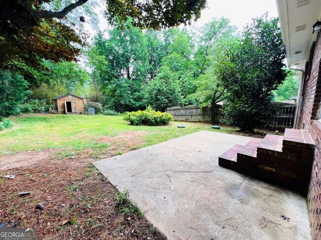 Building Photo - 3151 Sandy Plains Rd