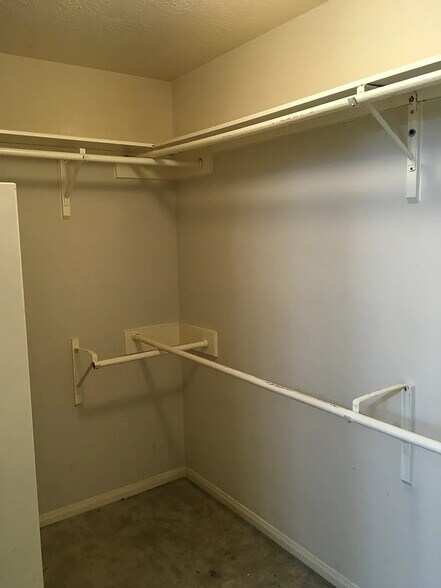Building Photo - 12507 Avery Vale Ln
