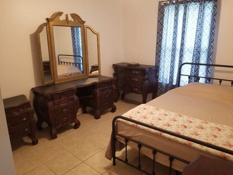 Bedroom - 1210 Four Mile Rd