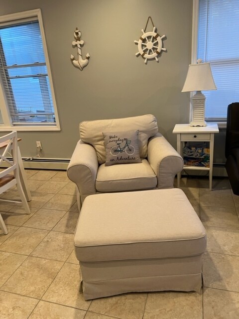 Building Photo - 1354 Simpson Ave