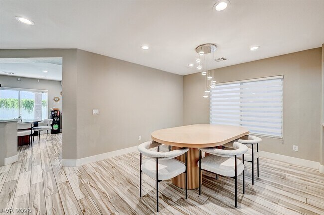 Building Photo - 9748 Cathedral Stairs Ct