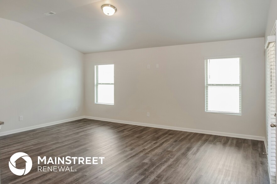 Building Photo - 127 Edgestone Dr.
