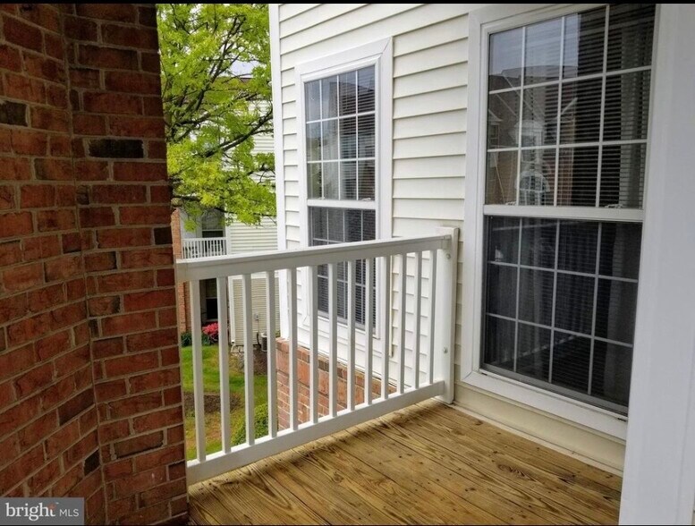 Building Photo - 2502 Driftwood Ct