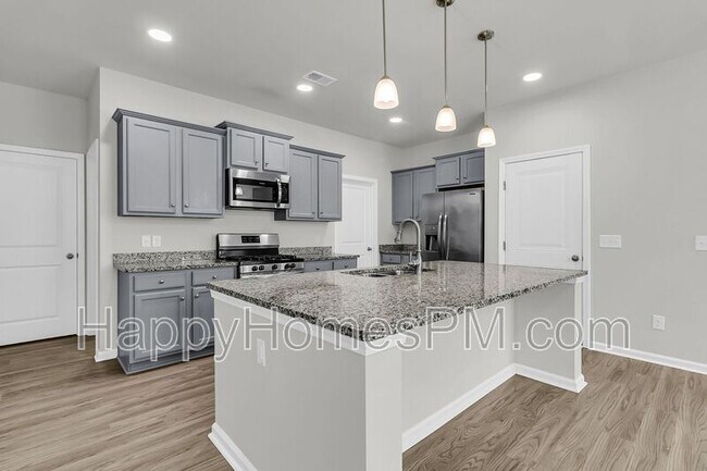 Building Photo - 9678 Roseberry St
