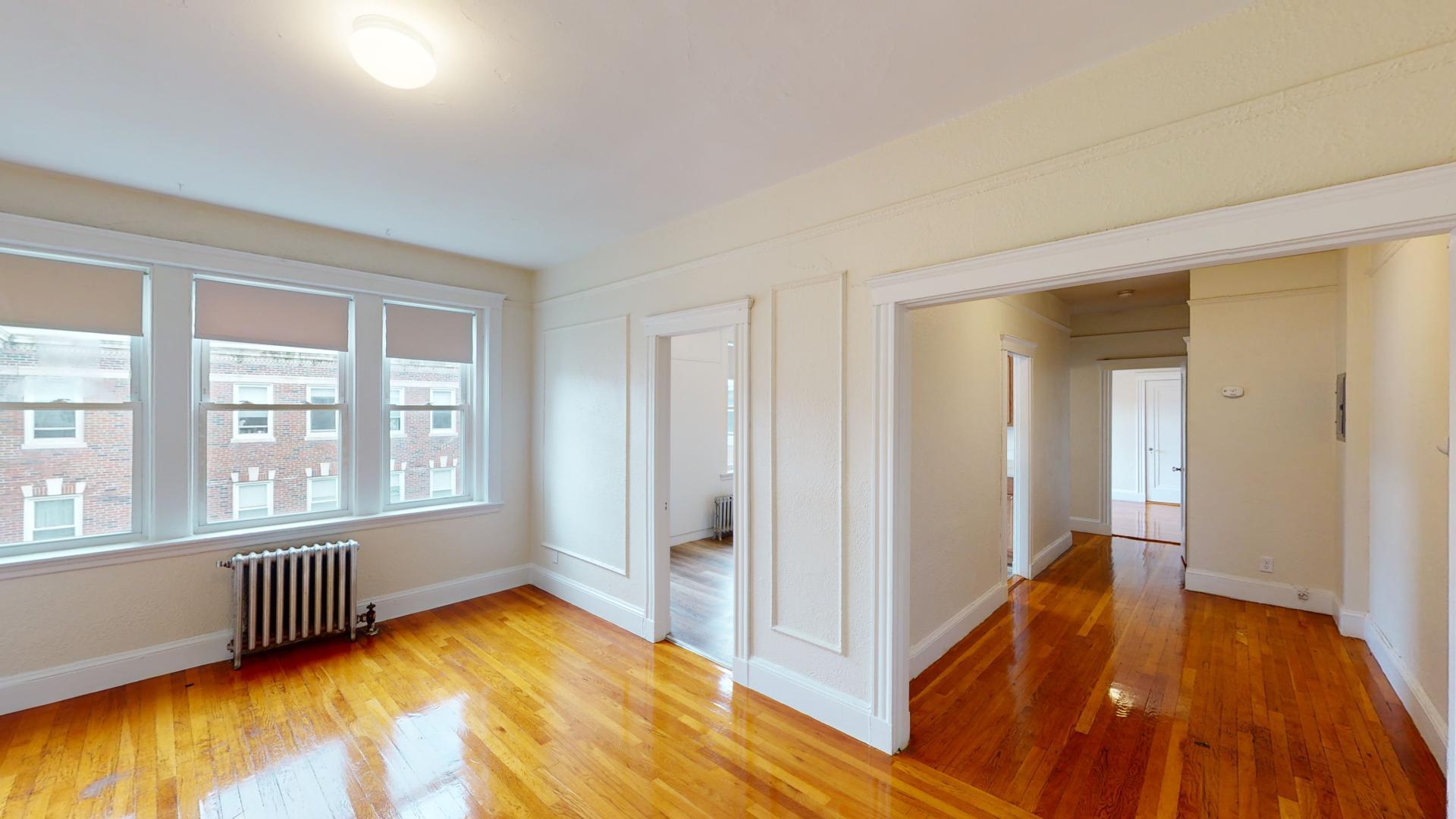 Building Photo - 70 Chiswick Rd