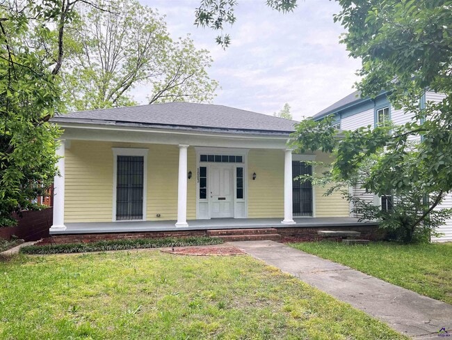Primary Photo - 1003 Walnut St