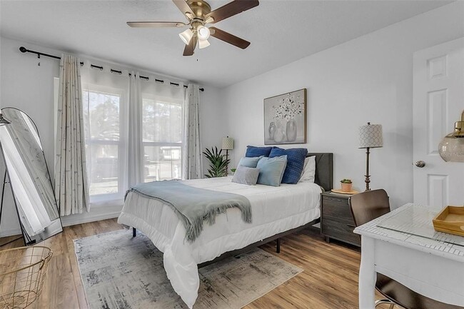 Building Photo - 37 Princeton Ln