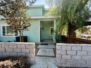 Building Photo - 2132