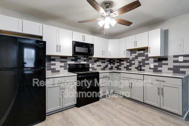 Building Photo - 37 Labrook Dr