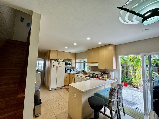 Building Photo - 3/2.5/2 Townhome located in Kuapa Isle, on...