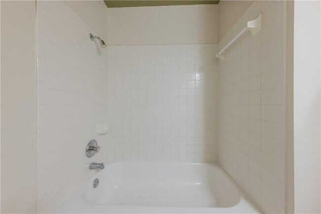 Building Photo - 1106 Fossil Cove