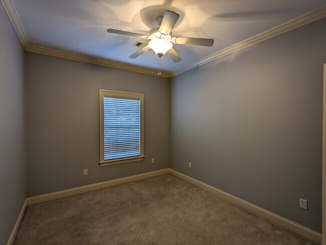 Building Photo - 103 Private Rd 3085