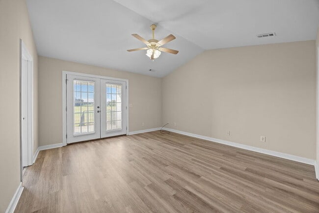 Building Photo - 5110 Deveron St