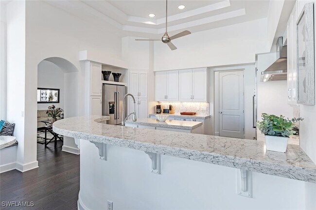Building Photo - 2540 Half Moon Walk