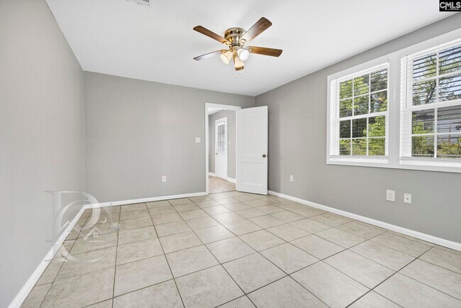 Building Photo - 1620 Long Shadow Ln