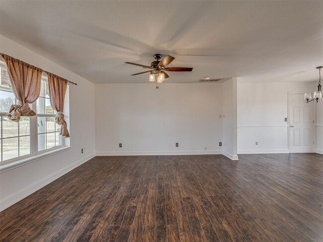 Building Photo - 21128 Sandy Creek Ln