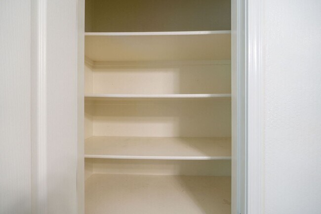 Building Photo - *POOL* Beautiful Gilbert Home Nestled at the Base of the San Tan Mountains