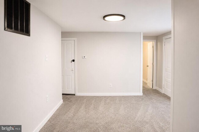 Building Photo - 28 Mt Holly Ave