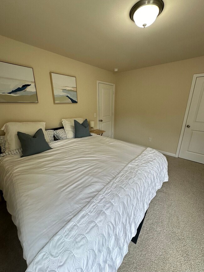 Building Photo - 1030 Campbell Ridge Dr