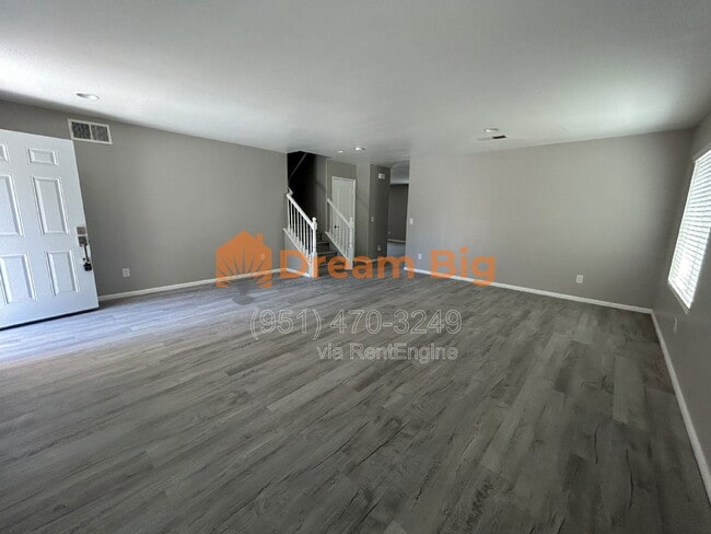 Building Photo - 3857 Akina Ave