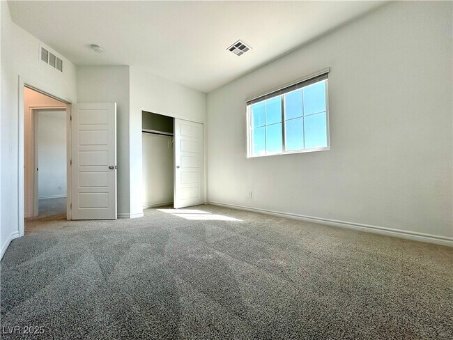 Building Photo - 839 Nova Heights St