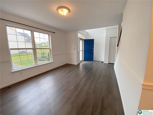 Building Photo - 2150 Rolling Meadow Dr