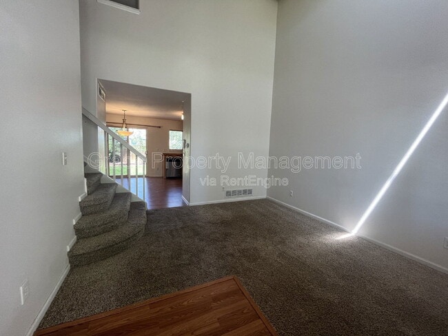 Building Photo - 5337 S Killarney St