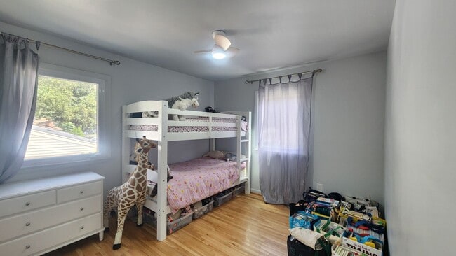 Building Photo - Wonderfully Updated Home On the Edge of Po...