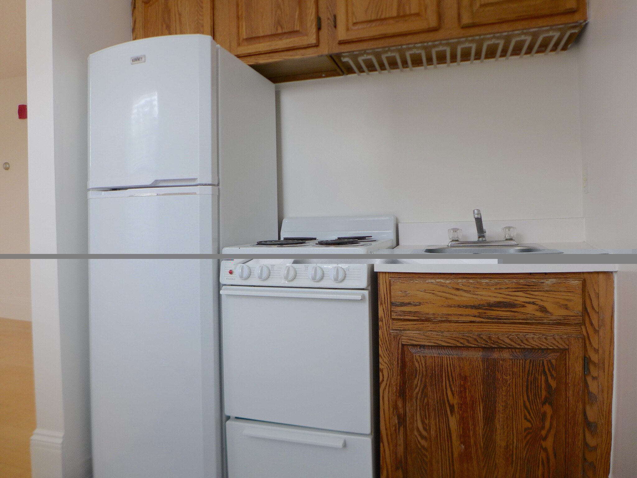 Building Photo - 14 Milford St