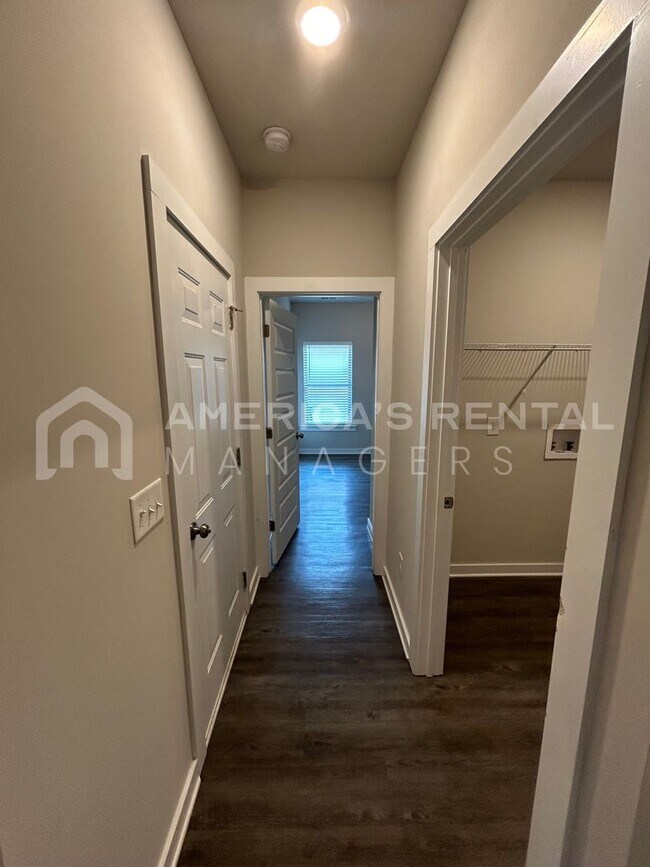 Building Photo - Home for Rent in Jemison, AL. Available to View with 48 Hour Notice!!!