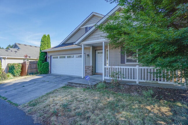 Building Photo - BEAUTIFUL THREE BEDROOM HOME IN VANCOUVER