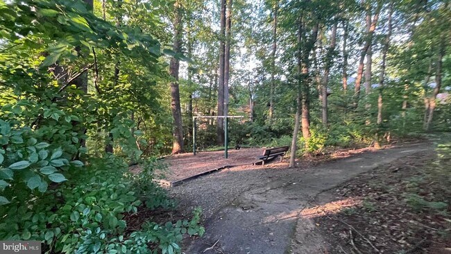 Building Photo - 5904 Cove Landing Rd