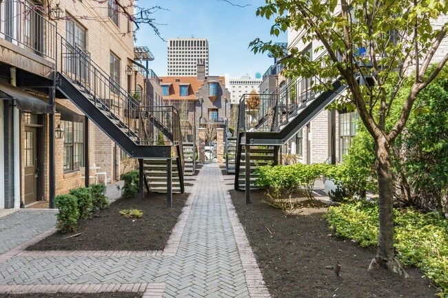 Building Photo - 90 Normandy Ave