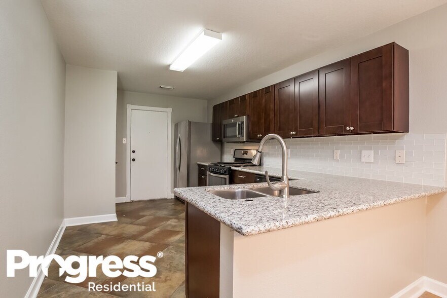 Building Photo - 7322 Fox Forest Tr