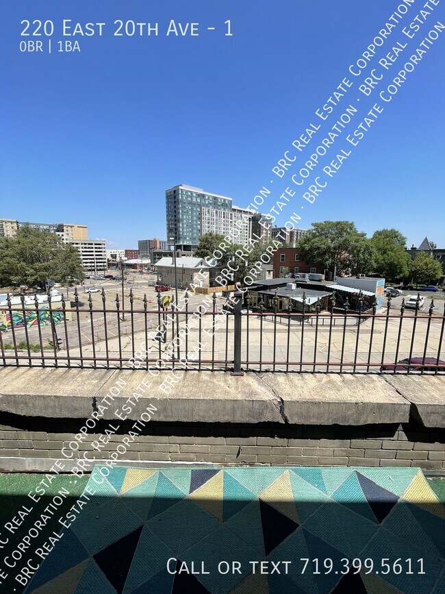 Building Photo - 220 E 20th Ave