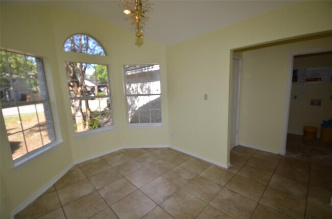 Building Photo - 4729 Castleman Dr