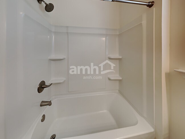 Building Photo - 269 Makenna Dr