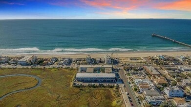 Building Photo - 1111 Seacoast Dr