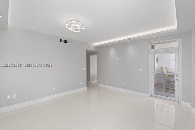 Building Photo - 4201 Collins Ave