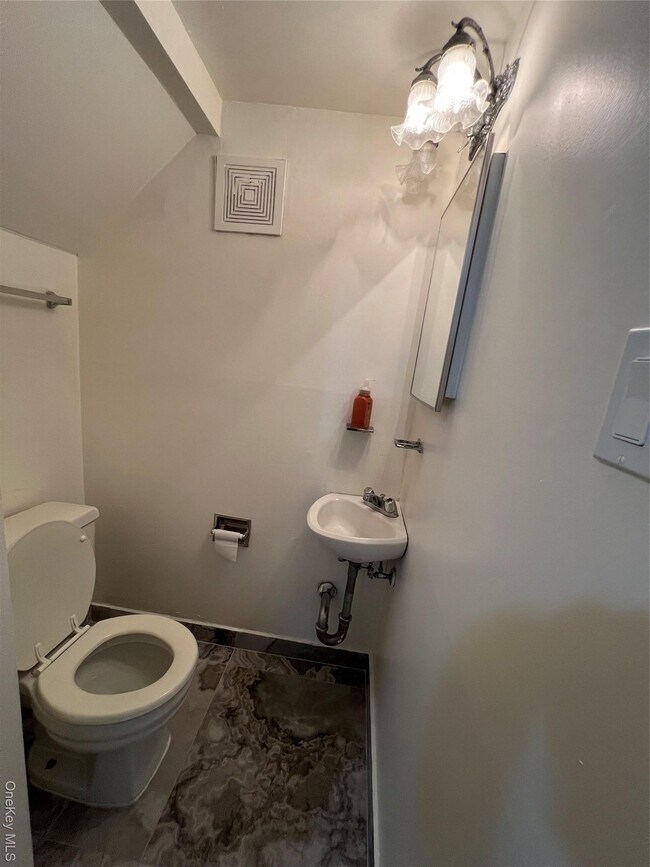 Building Photo - 61-19 232nd St