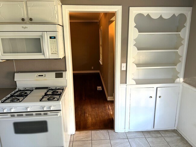 Building Photo - 4514 E 4th Pl