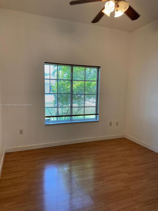 Building Photo - 16064 SW 143rd Ln