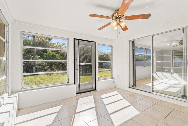 Building Photo - 4032 Westwood Dr