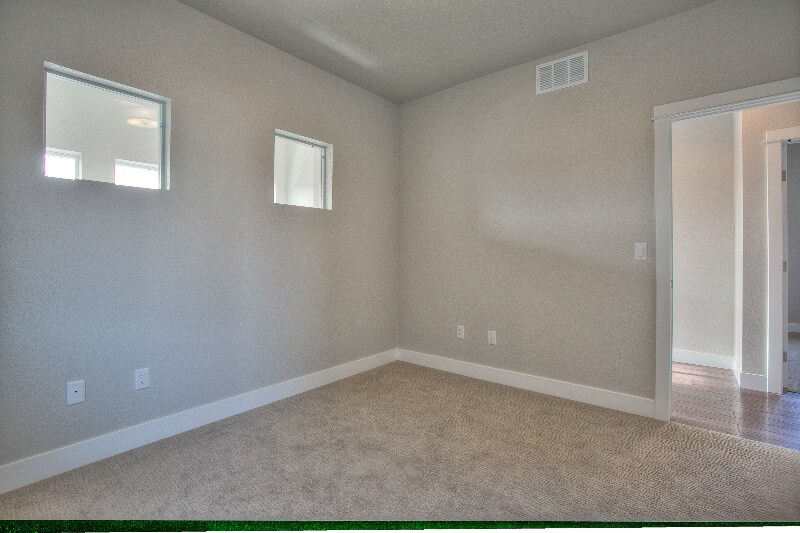 Building Photo - 2132 Saison St