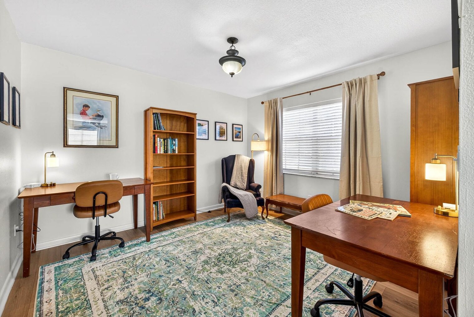 Building Photo - 11702 Moffat Ave