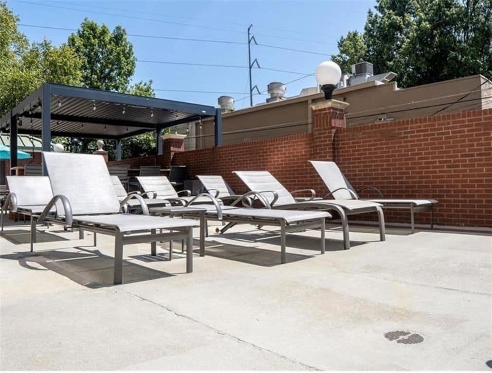 Building Photo - 3820 Roswell Rd NE