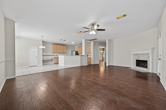 Building Photo - 16515 Cypress Thicket Dr