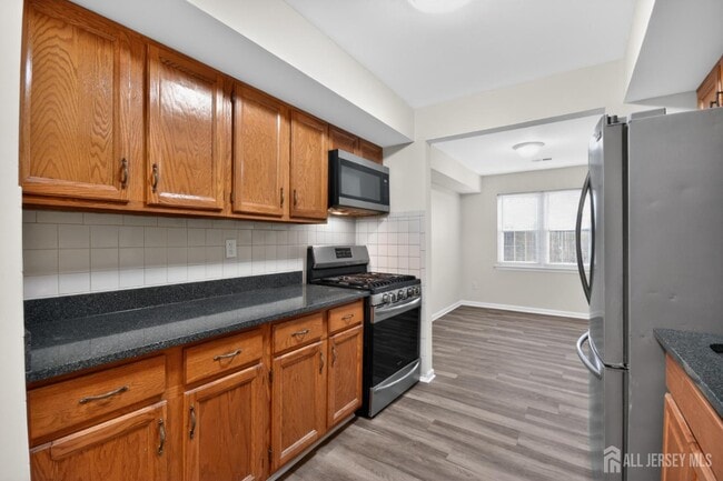 Building Photo - 111 Keystone Ct