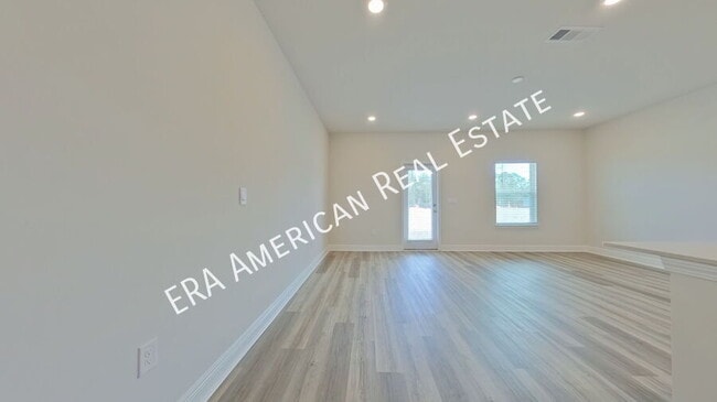 Building Photo - 2547 Cliff Hollow Cir