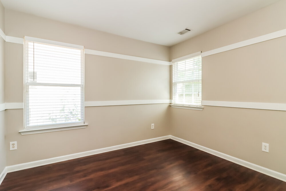 Building Photo - 4550 Black Hills Dr NW